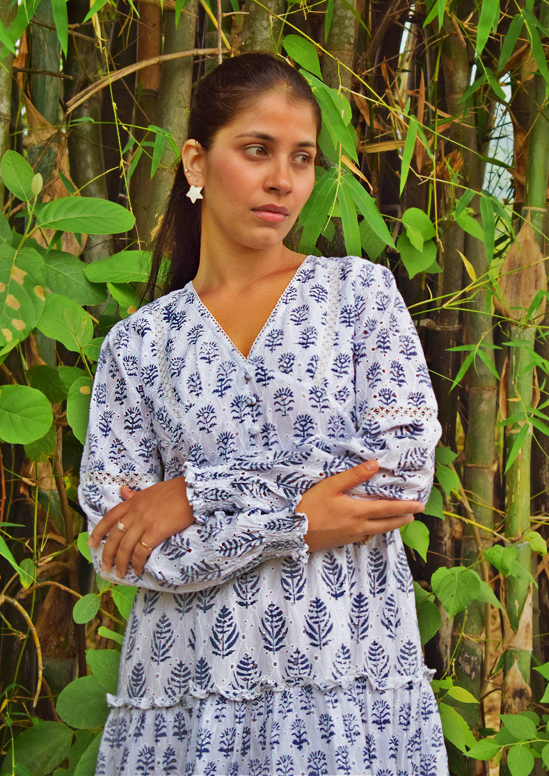 Dainty Daisy Dress